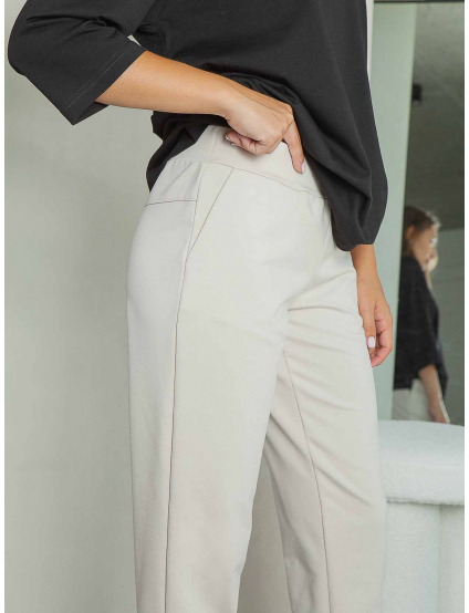 Картинка Бежеві штани